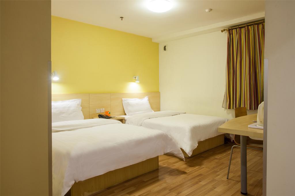 7Days Inn Guilin Railway Station ภายนอก รูปภาพ
